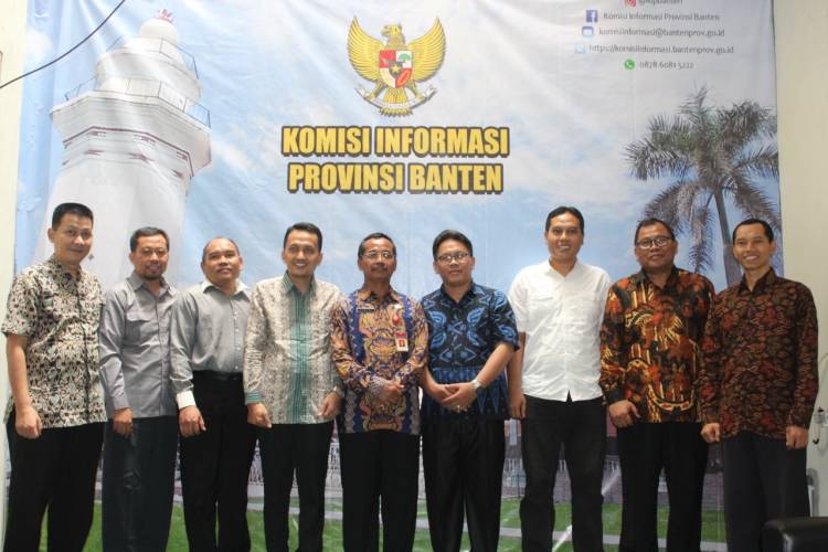 KI Laksanakan Serah Terima Jabatan