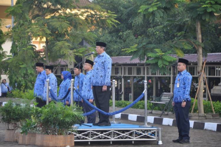 Beri Amanat Apel, Gubernur Ajak ASN Nyanyikan Lagu Bagimu Negeri dan Syukur