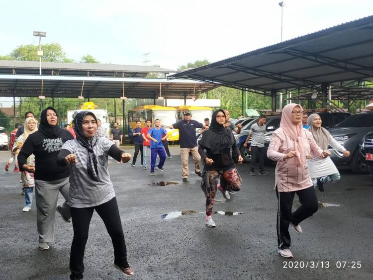 Senam Sehat Diskominfo