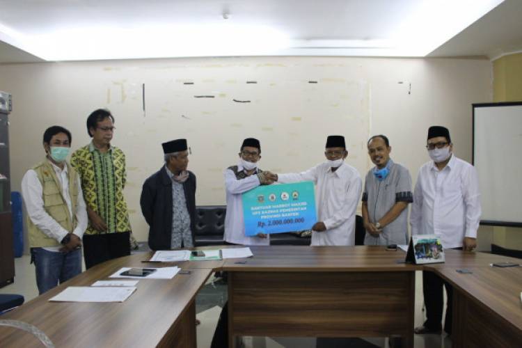 Baznas Pemprov Banten Salurkan Zakat ASN Pemprov Banten