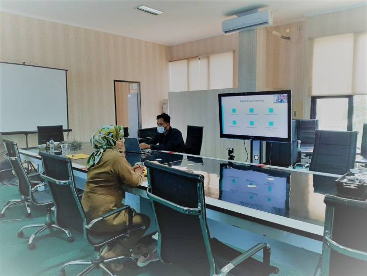 Kadis Kominfo Menjadi Narasumber Pada Webinar Nasional