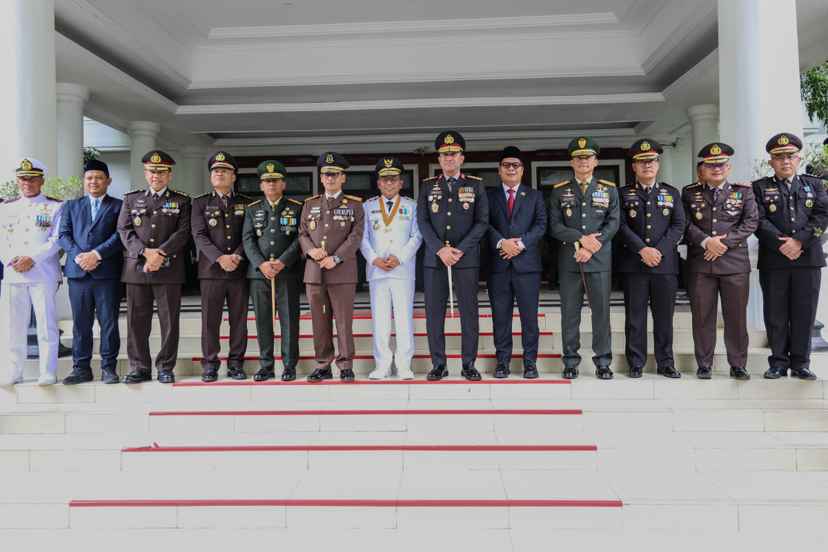 Gubernur Banten Andra Soni Ikuti Upacara Peringatan Detik-detik Proklamasi Kemerdekaan RI Ke - 80 Secara Daring